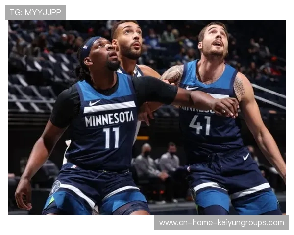 CS2职业联赛狙击手极限小道双杀站稳局面