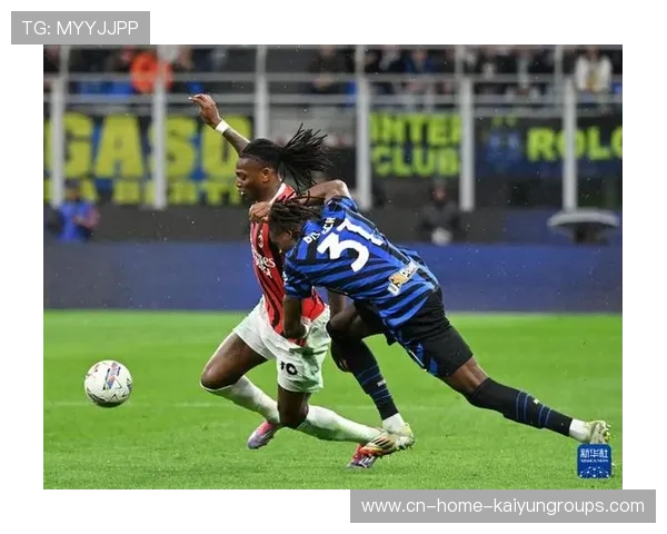 AC米兰边路冲击反复演练，莱奥反内切动作更流畅