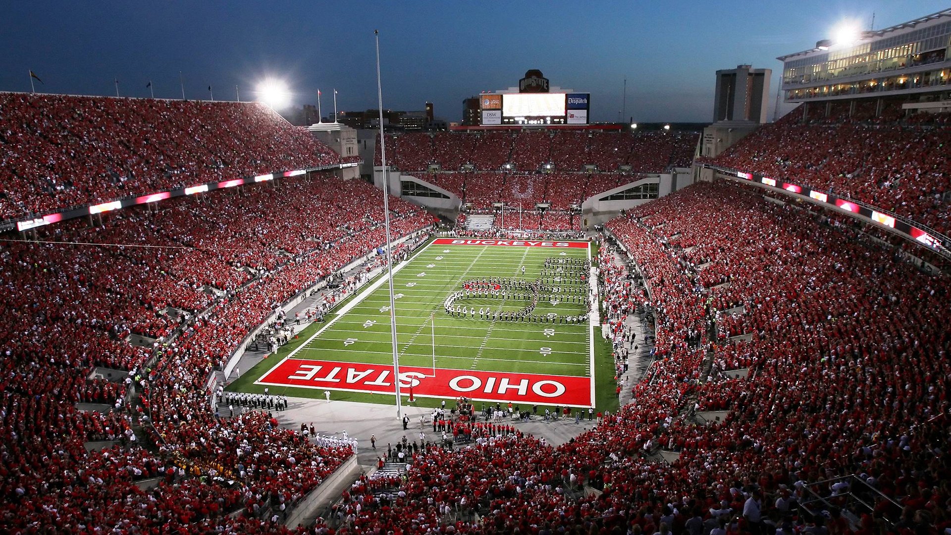 海滩净滩跑 活动结束后沙滩垃圾减少肉眼可见